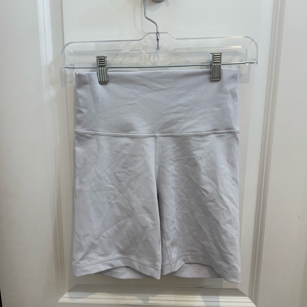 Aritzia TNA Hold-It Atmosphere High Rise shorts